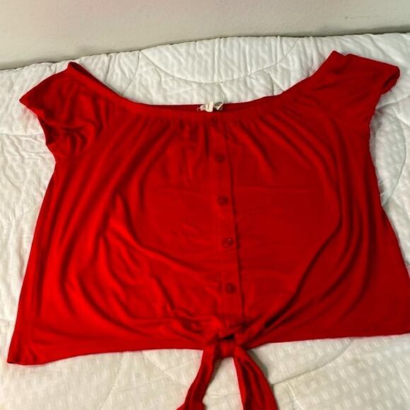 Sky and Sparrow Button Down Crop Top with Waist Tie in Red M On Off Shoulder - Picture 9 of 12